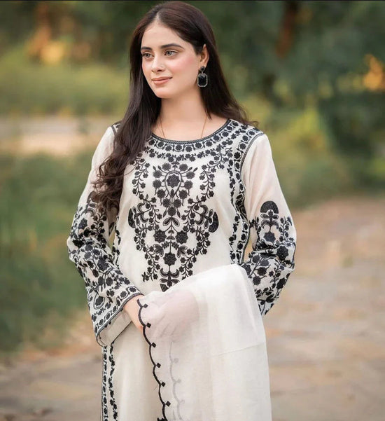 AGHA N Luxury Embroidered 3 PIECE